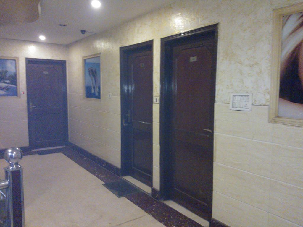 Hotel Hridey Inn New Delhi Exterior photo