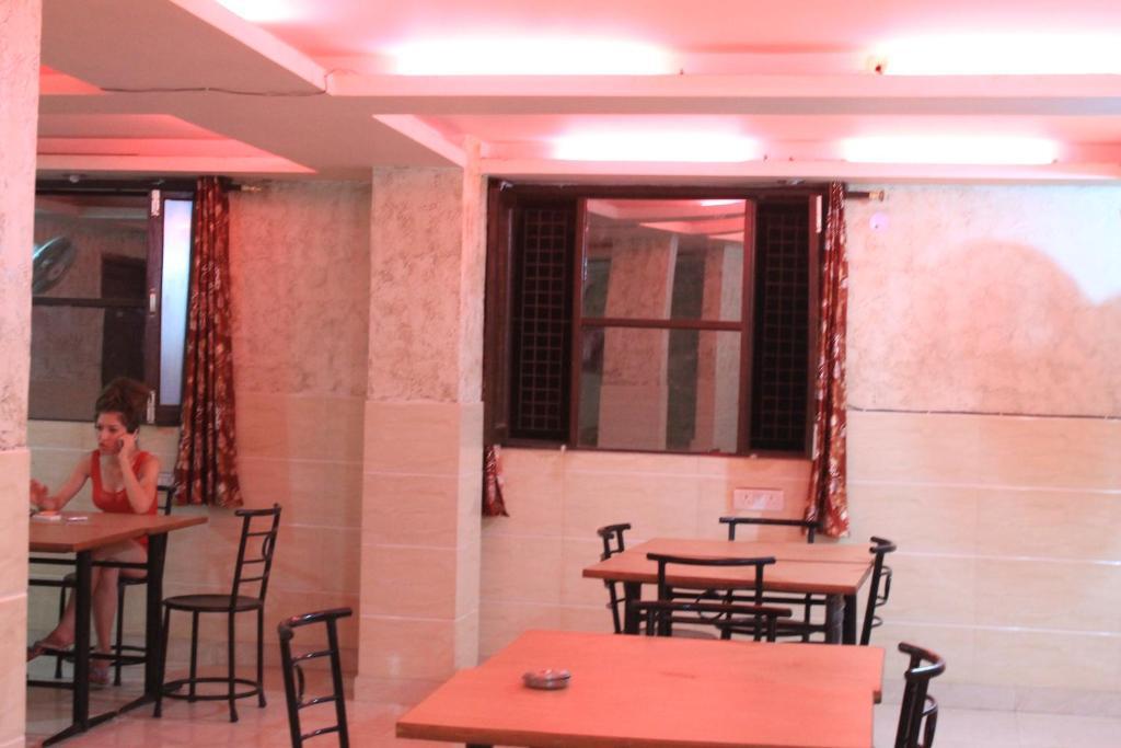 Hotel Hridey Inn New Delhi Exterior photo