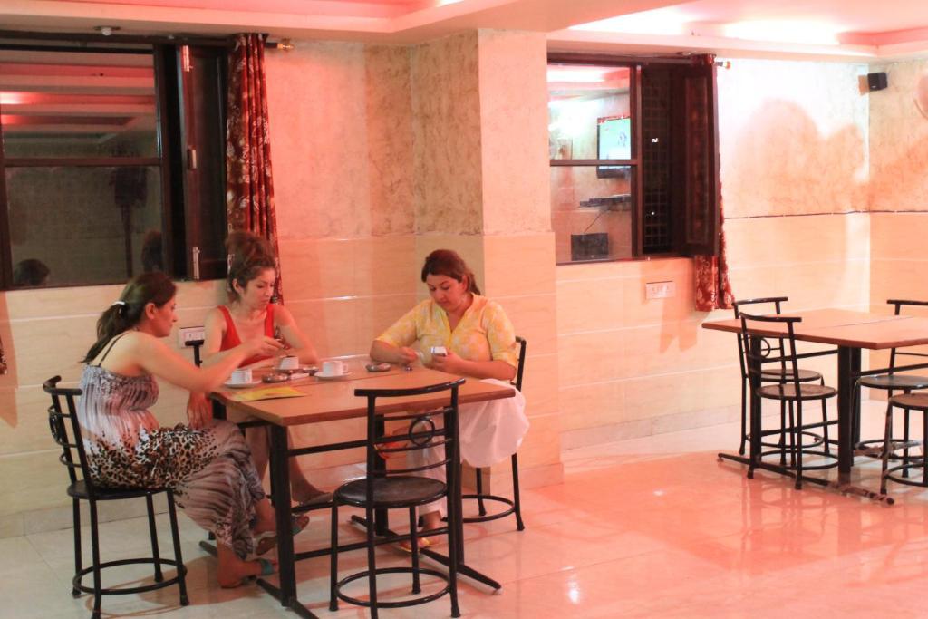 Hotel Hridey Inn New Delhi Exterior photo