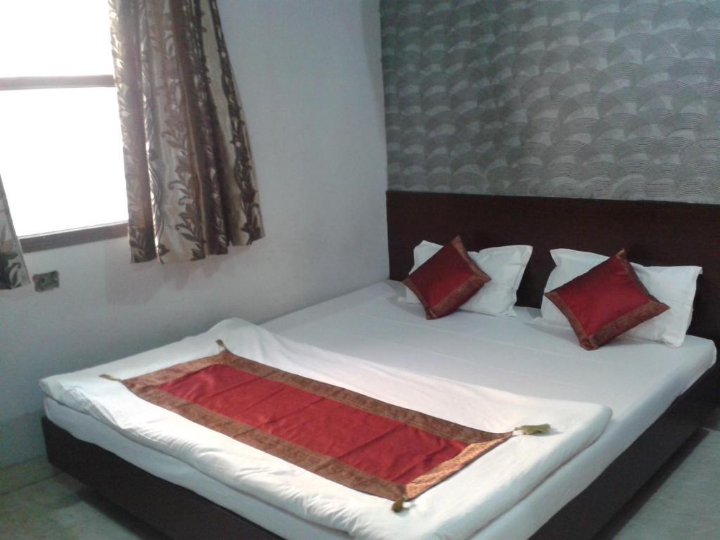 Hotel Hridey Inn New Delhi Room photo