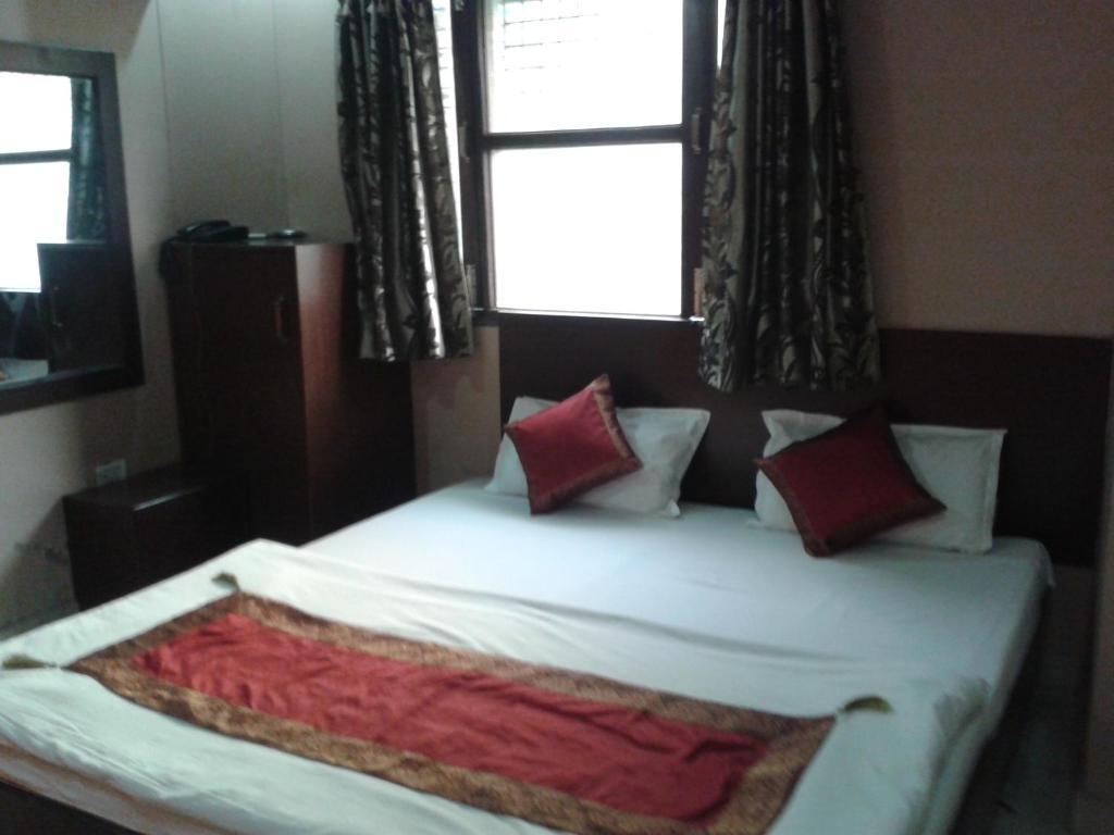Hotel Hridey Inn New Delhi Room photo